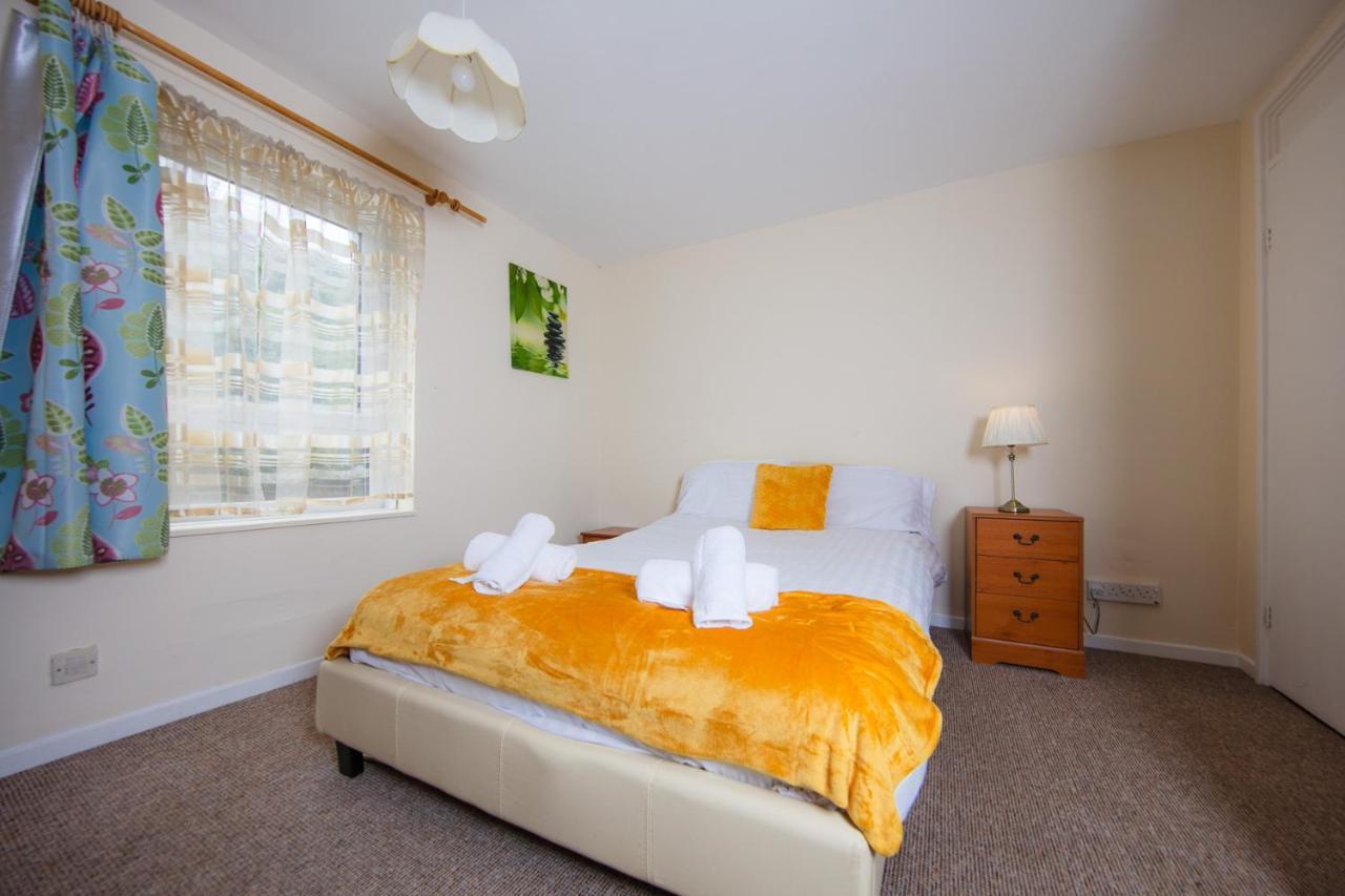Fab Arthur Seat Views, Old Town Apartment Единбург Екстериор снимка
