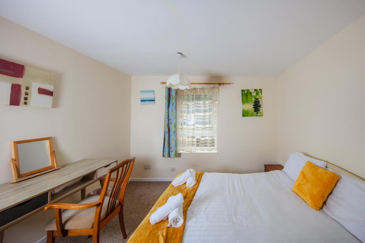Fab Arthur Seat Views, Old Town Apartment Единбург Екстериор снимка