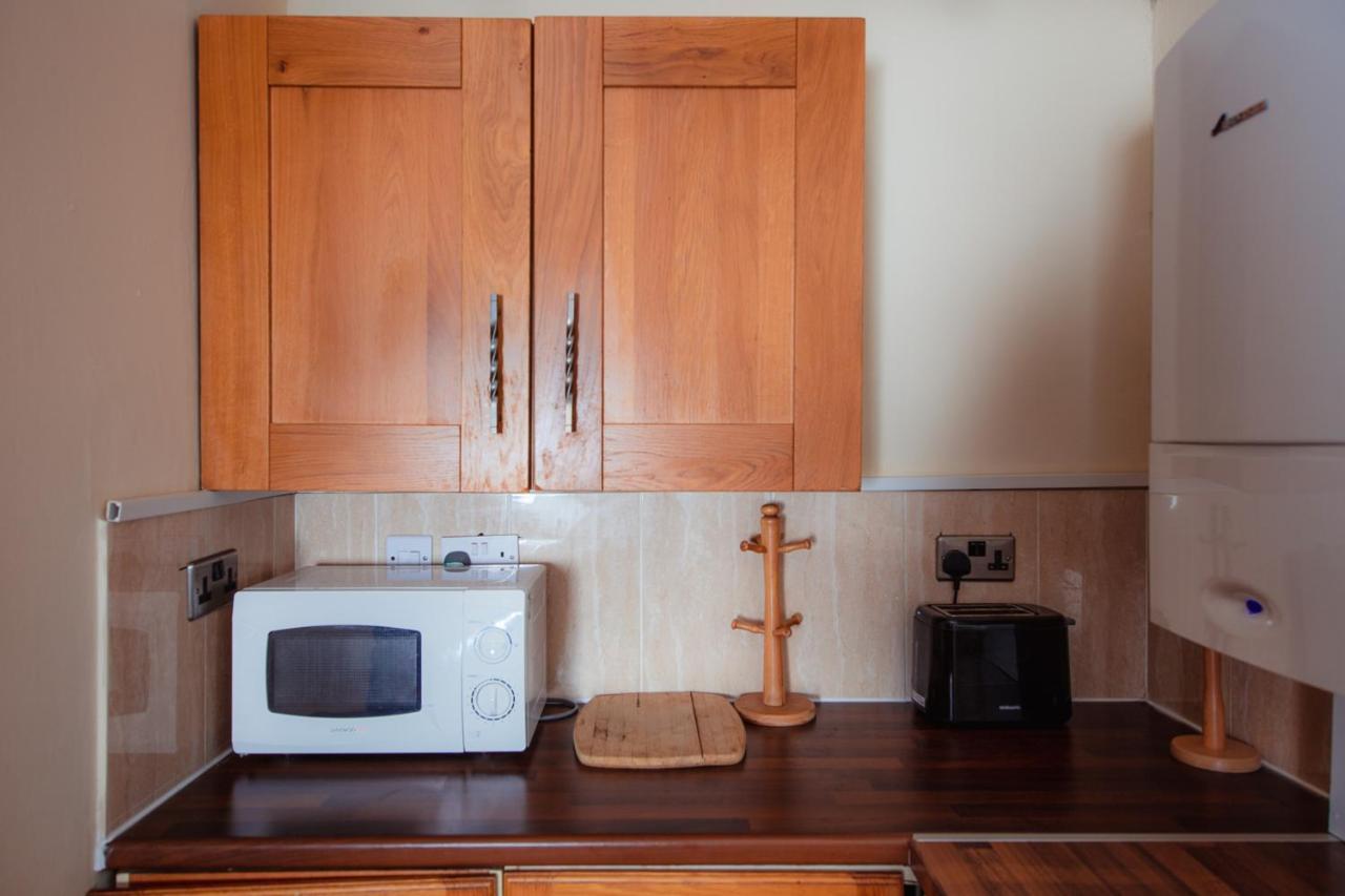 Fab Arthur Seat Views, Old Town Apartment Единбург Екстериор снимка