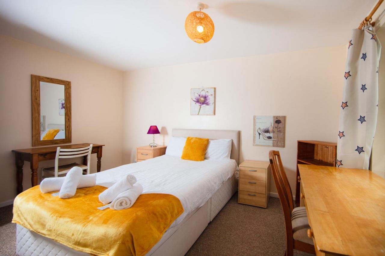 Fab Arthur Seat Views, Old Town Apartment Единбург Екстериор снимка