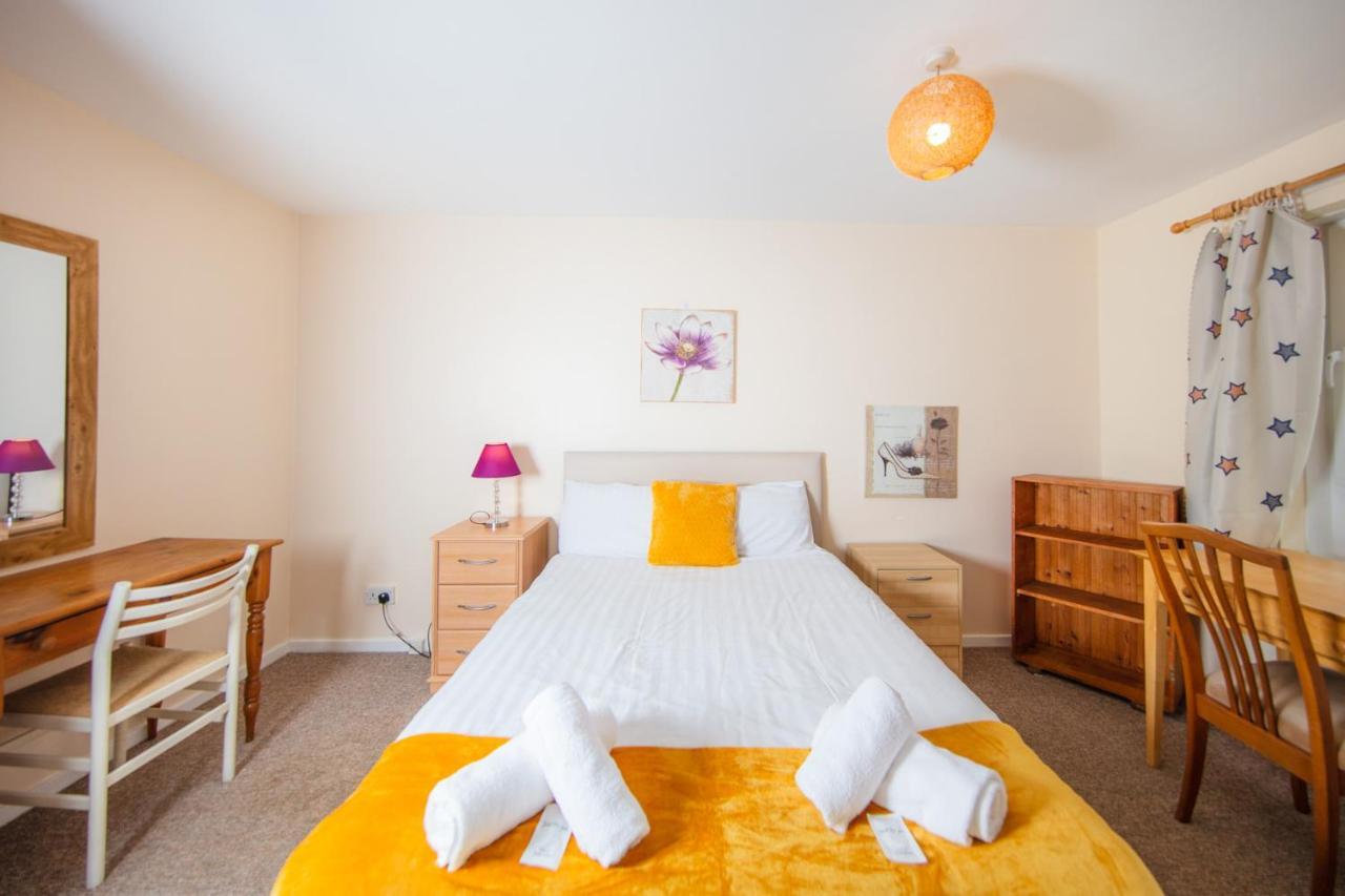 Fab Arthur Seat Views, Old Town Apartment Единбург Екстериор снимка