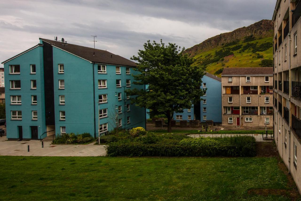 Fab Arthur Seat Views, Old Town Apartment Единбург Екстериор снимка