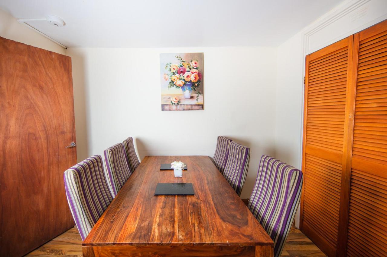 Fab Arthur Seat Views, Old Town Apartment Единбург Екстериор снимка