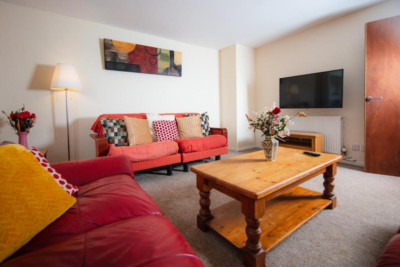 Fab Arthur Seat Views, Old Town Apartment Единбург Екстериор снимка