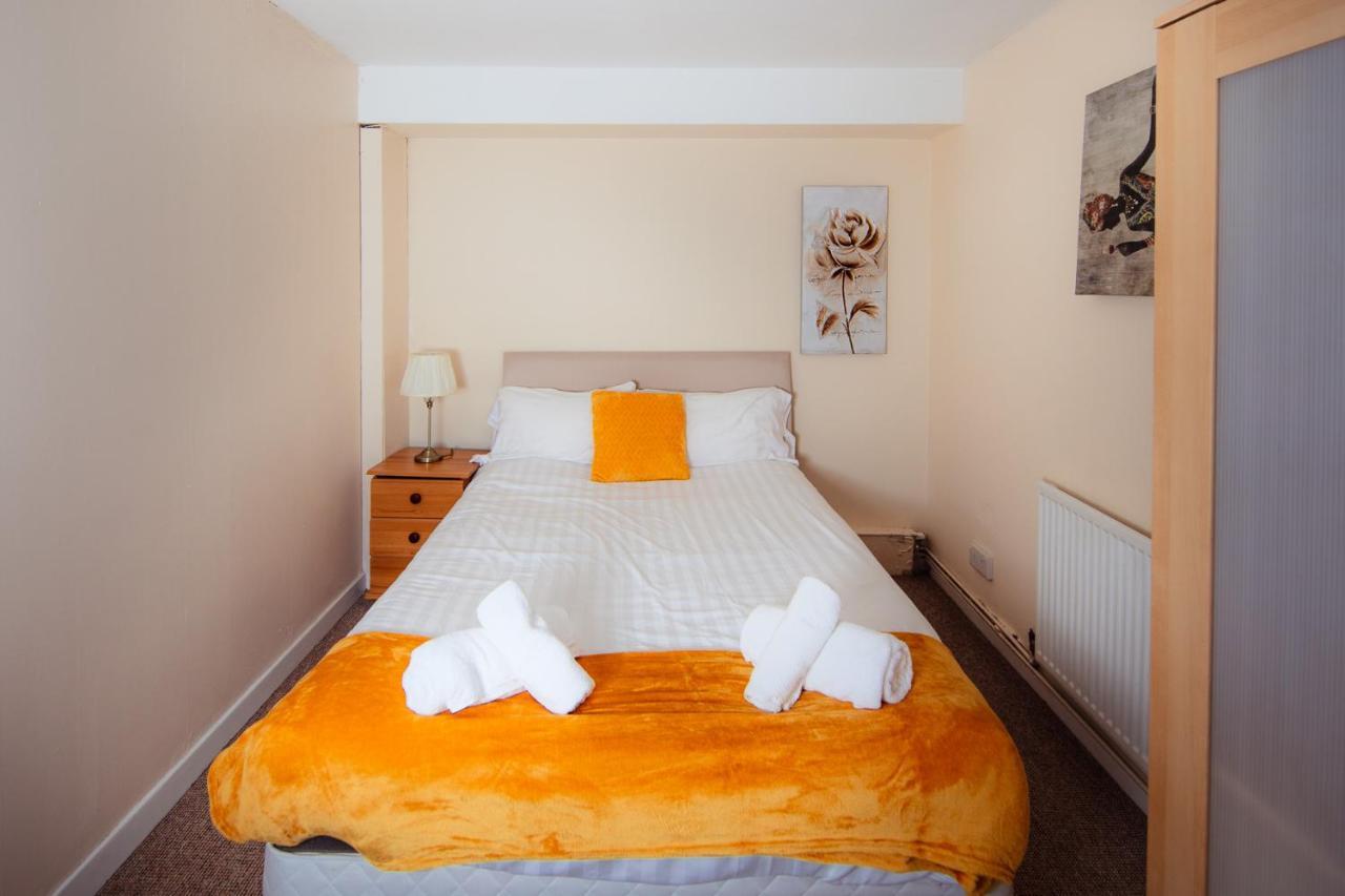Fab Arthur Seat Views, Old Town Apartment Единбург Екстериор снимка